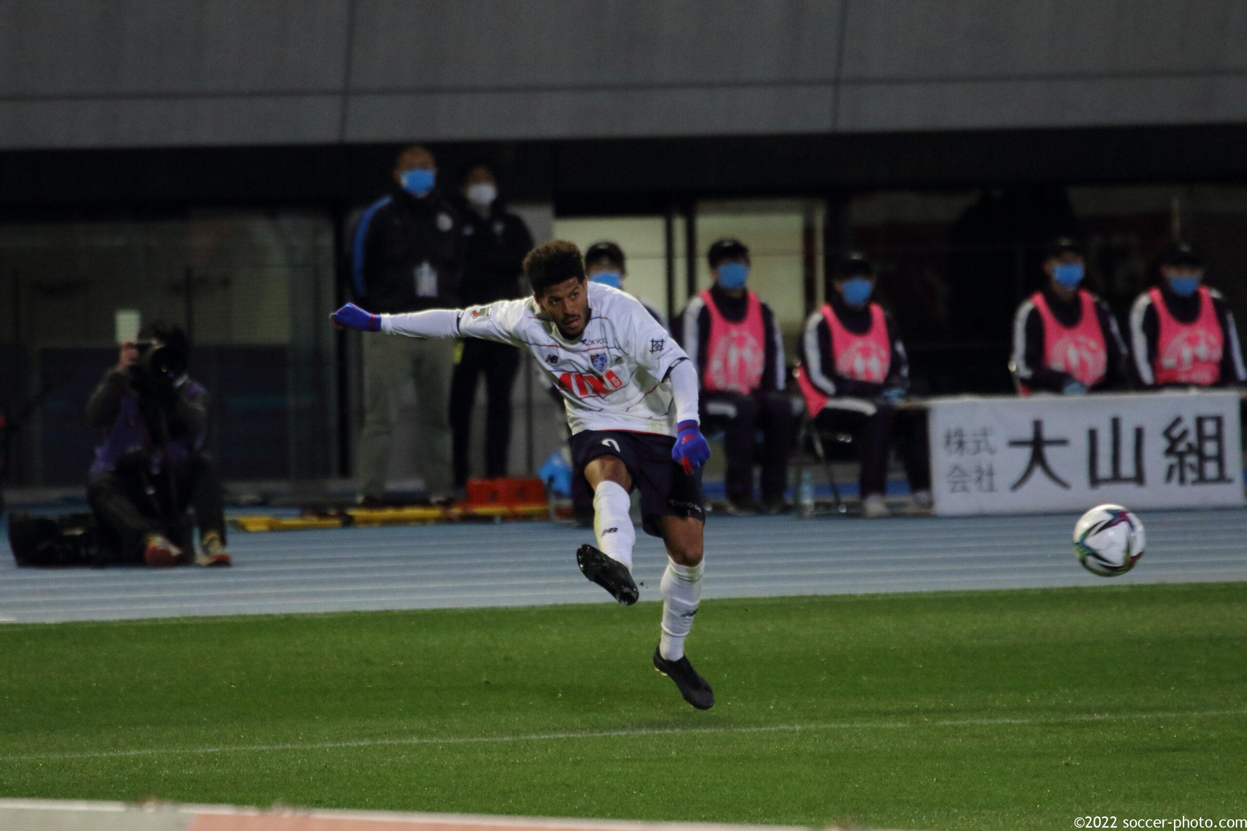 FC東京 No.20 FW そのスピードで脅威となったレアンドロ選手 2022.02.18 等々力